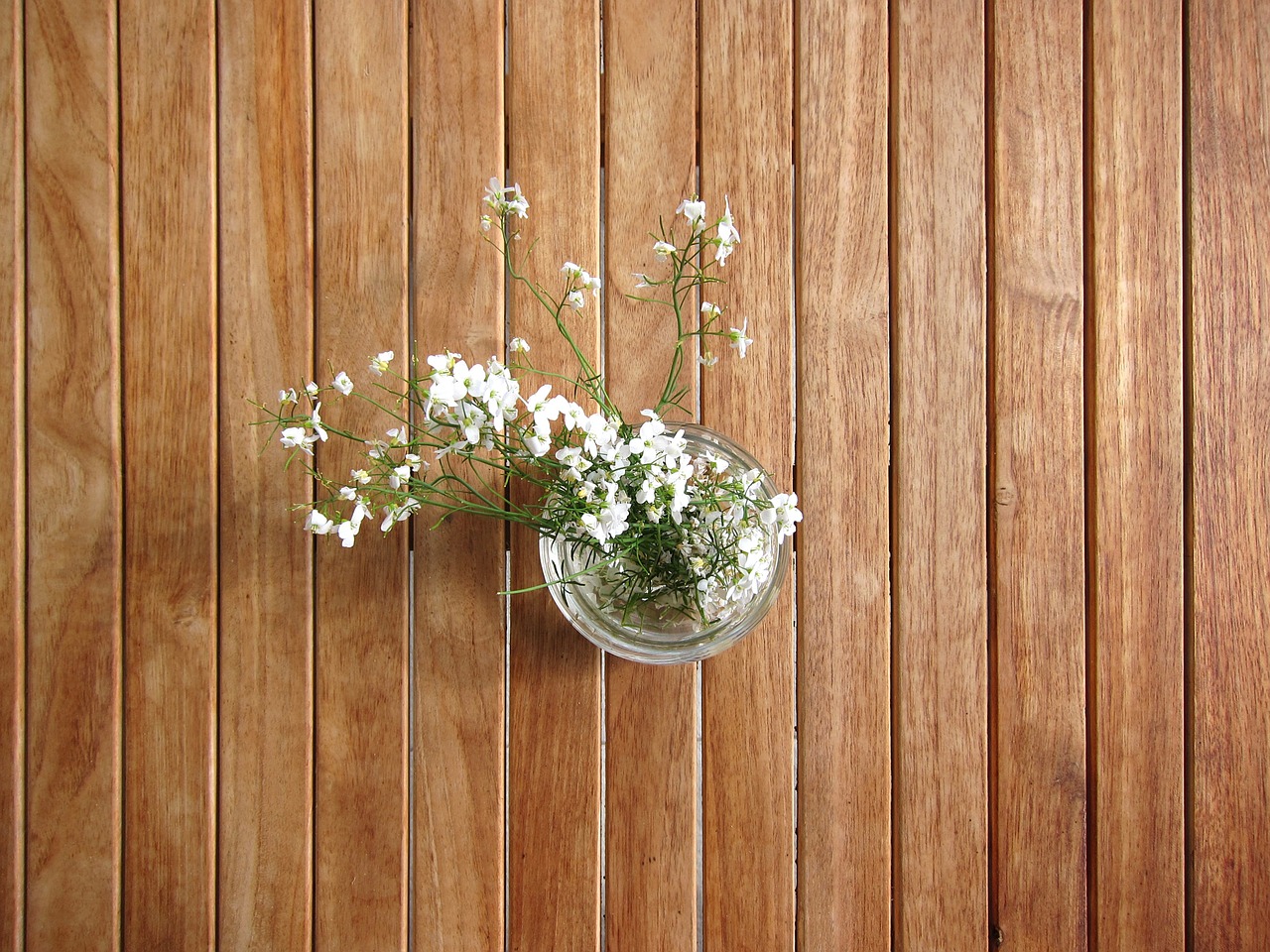 table wood vase free photo