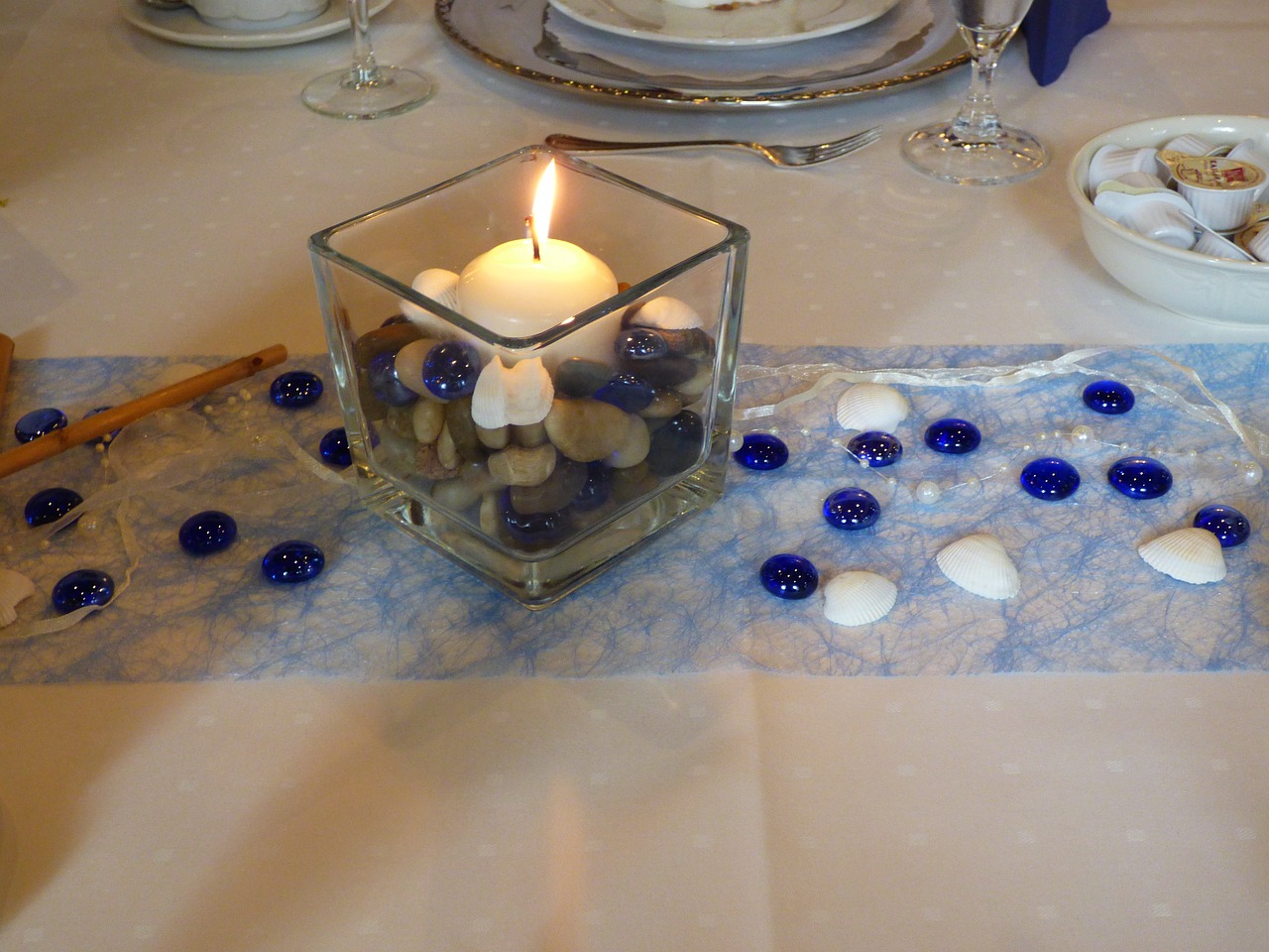 table decoration candle shell free photo