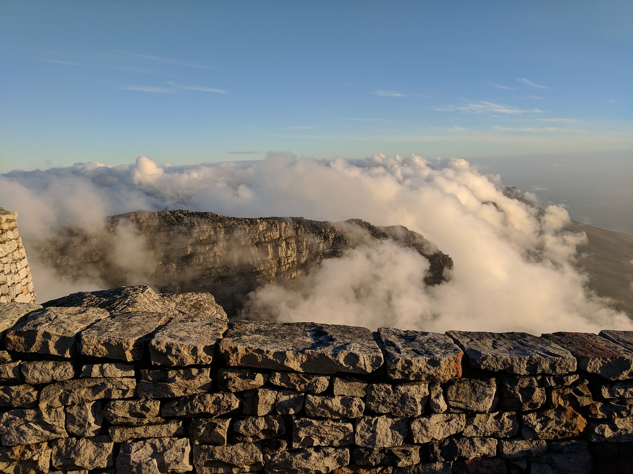 table mountain clouds cape town free photo