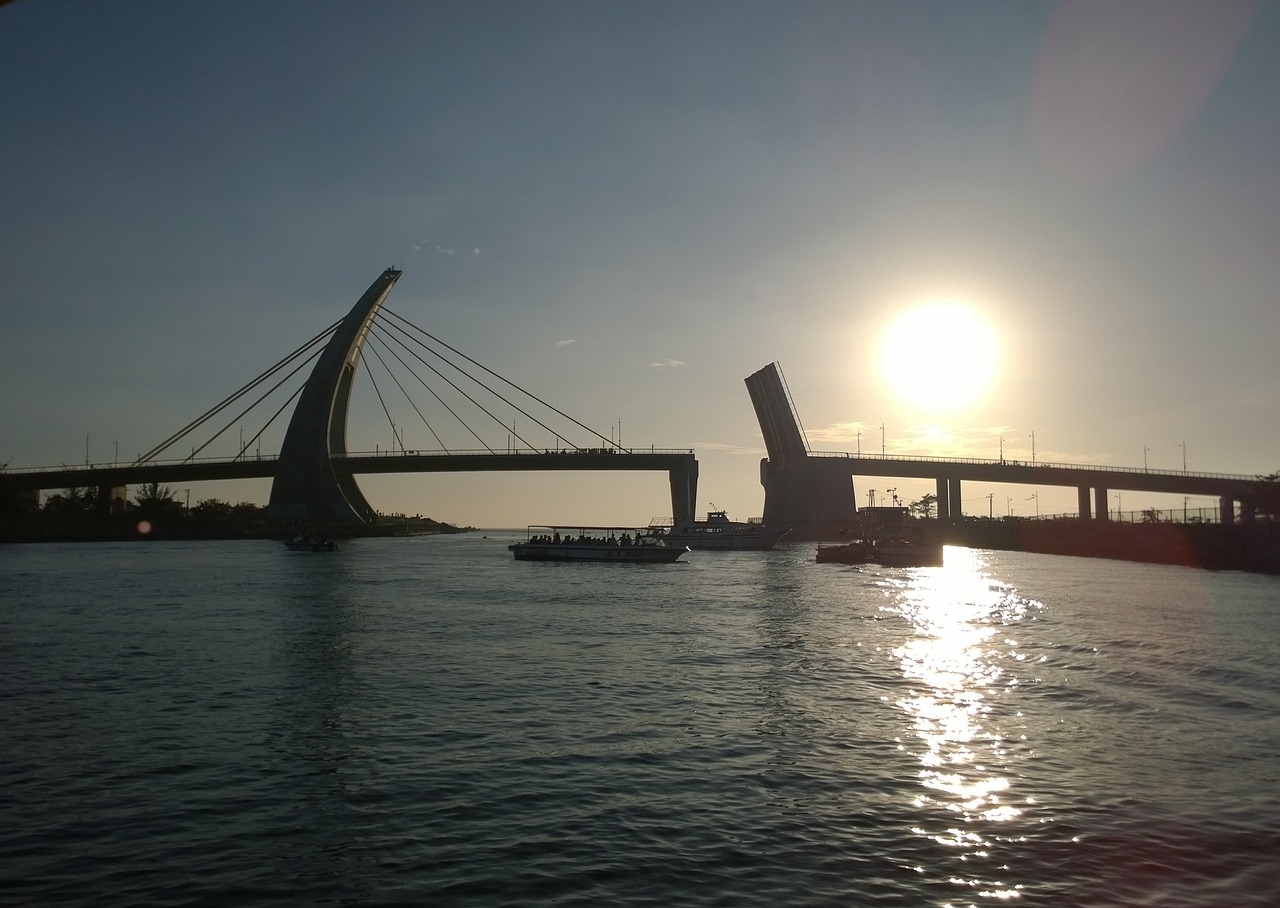 taiwan pingtung 鵬 灣 cross-sea bridge free photo