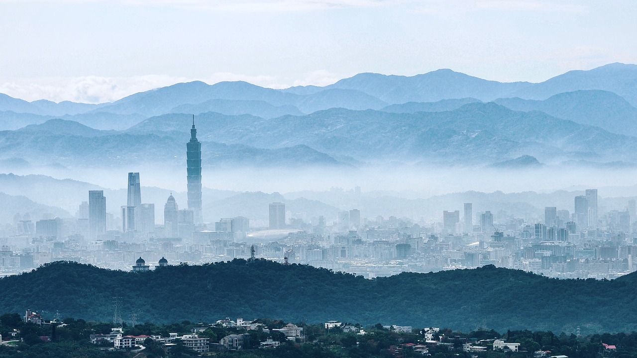 taiwan  taipei  cityscape free photo