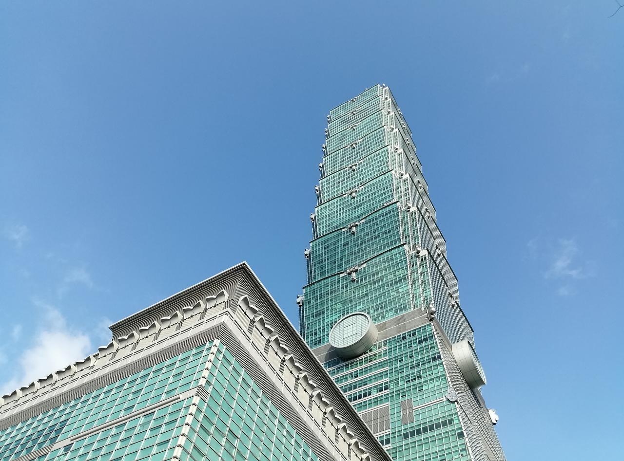 taiwan  downtown  skyscraper free photo