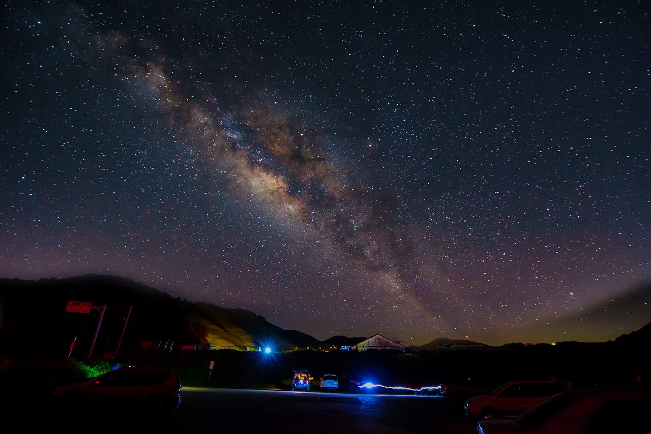 taiwan hehuan mountain galaxy night view free photo