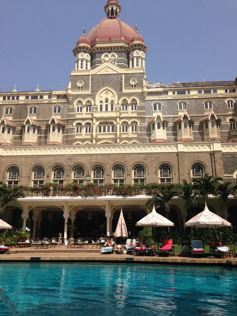 taj mahal hotel mumbai swimming pool free photo