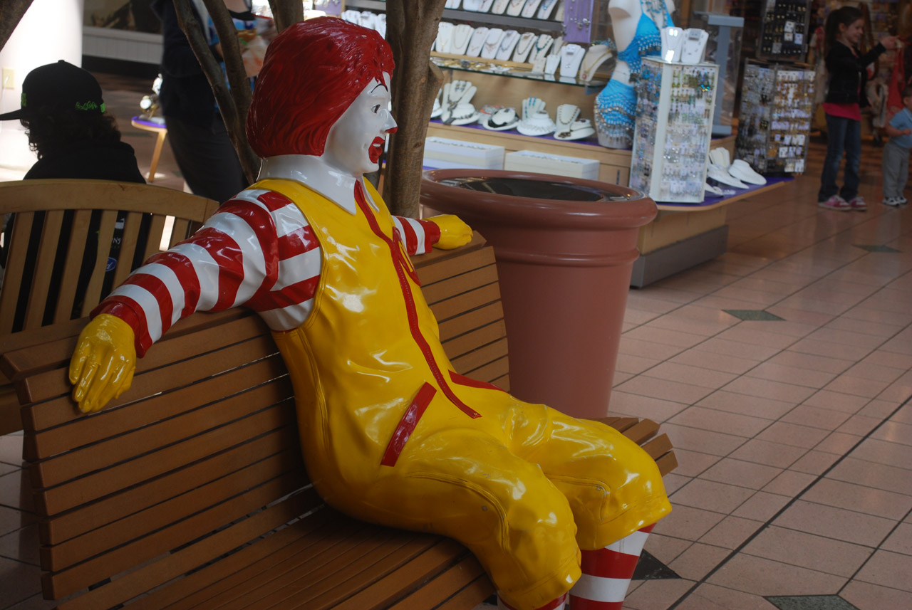clown bench rest free photo