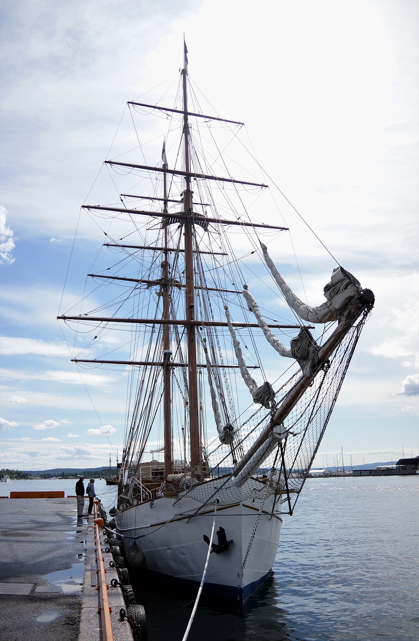 tall sail ship free photo