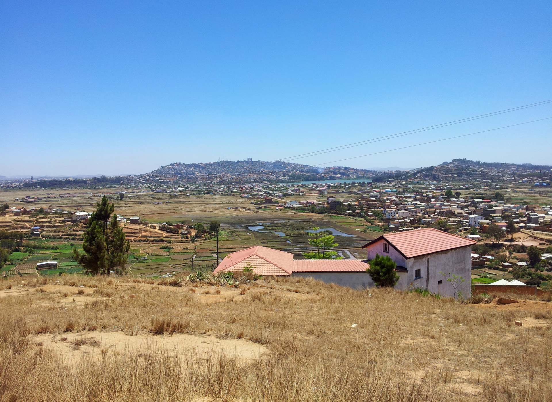 antananarivo madagascar antananarivo view alasora 20 free photo