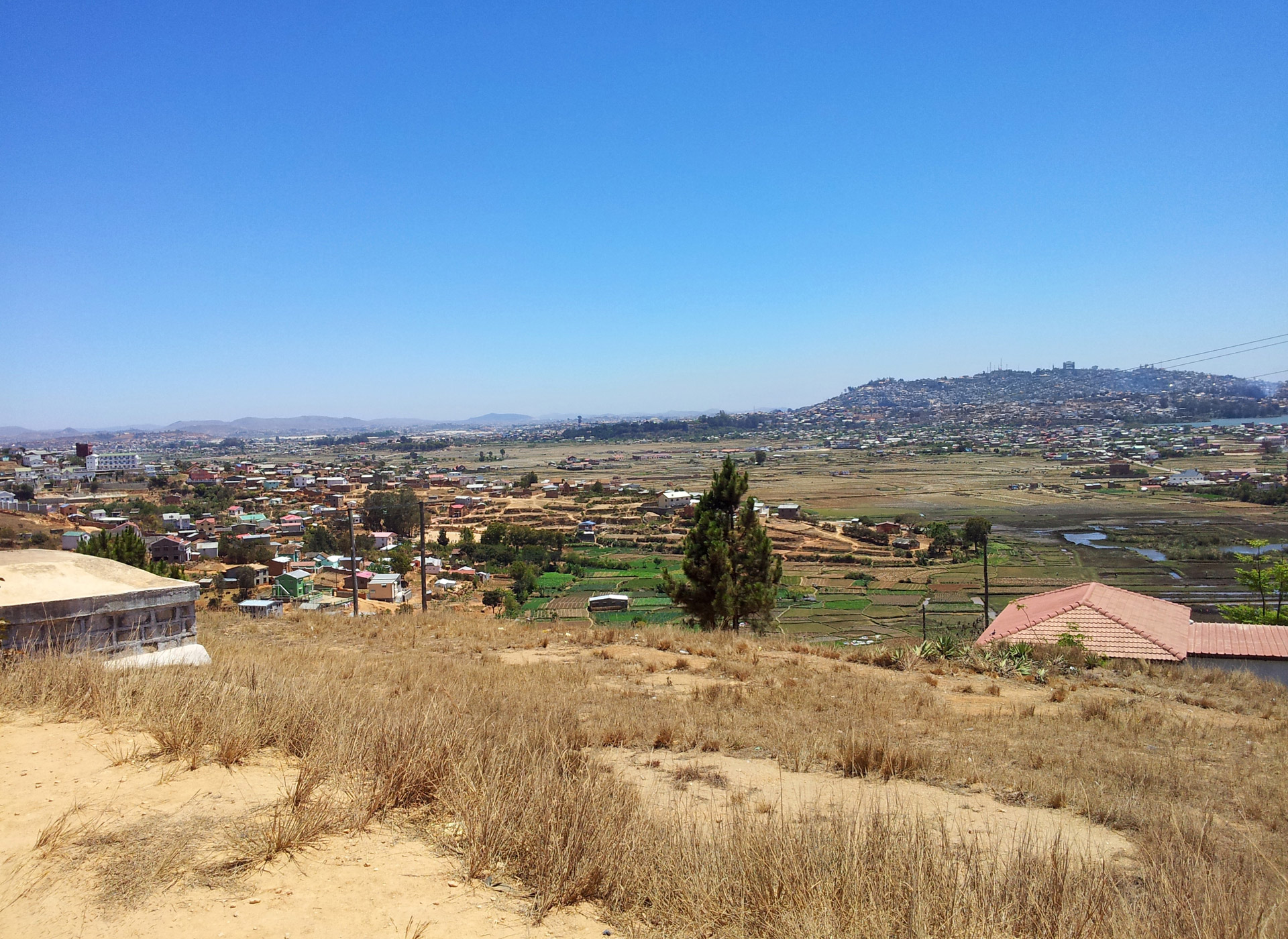 antananarivo madagascar antananarivo view alasora 21 free photo