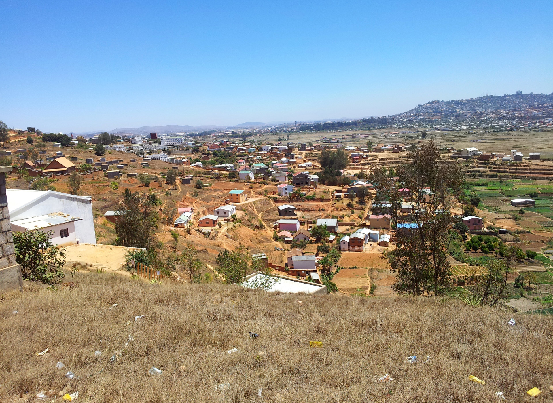 antananarivo madagascar antananarivo view alasora 27 free photo