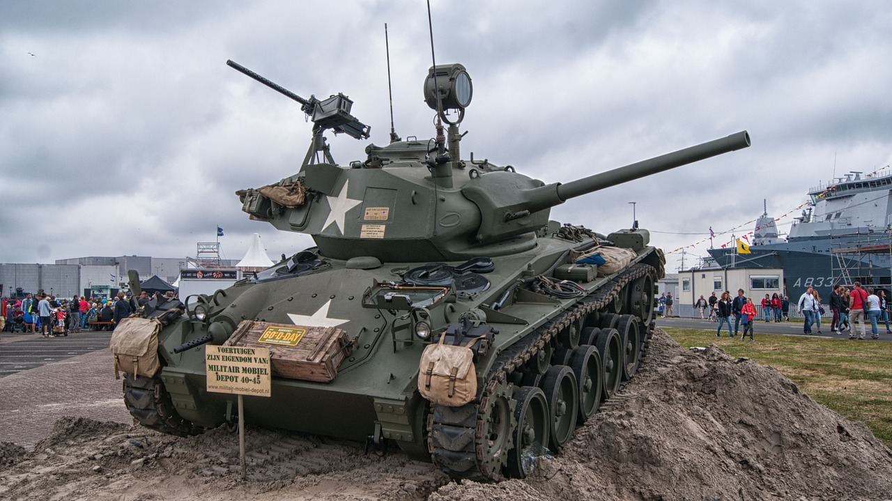 tank army vehicle free photo