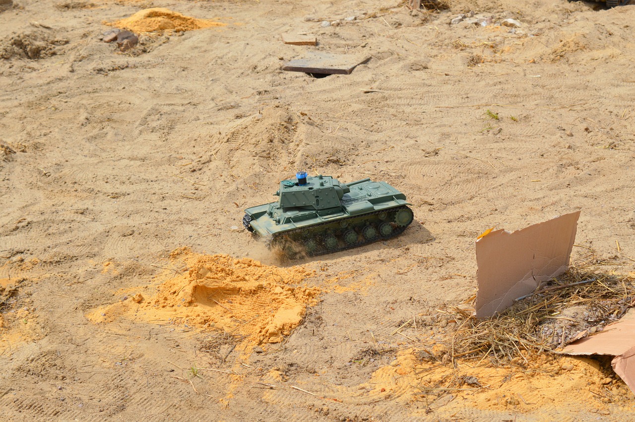 tank model tank battle toy fight free photo