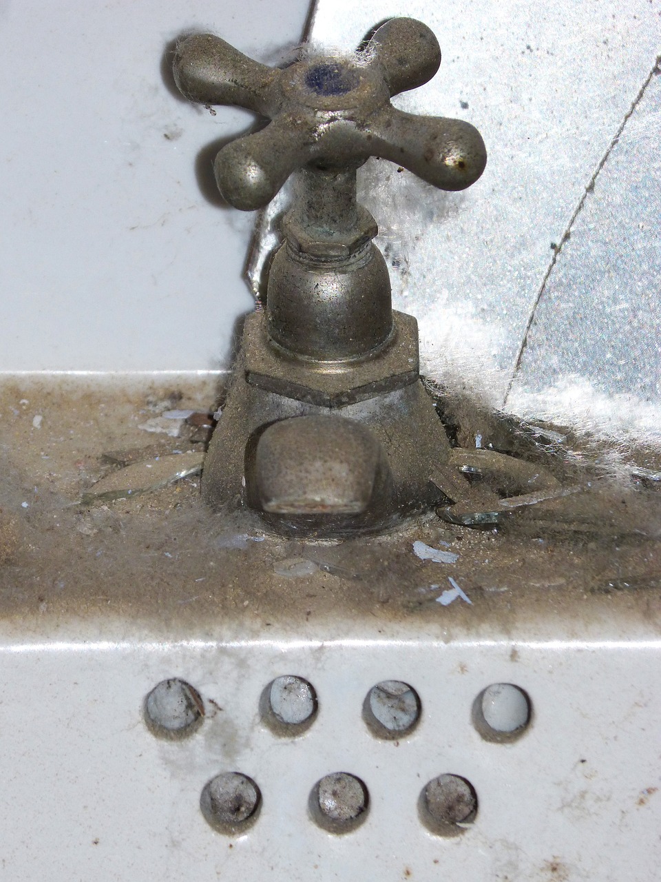 tap sink detail free photo