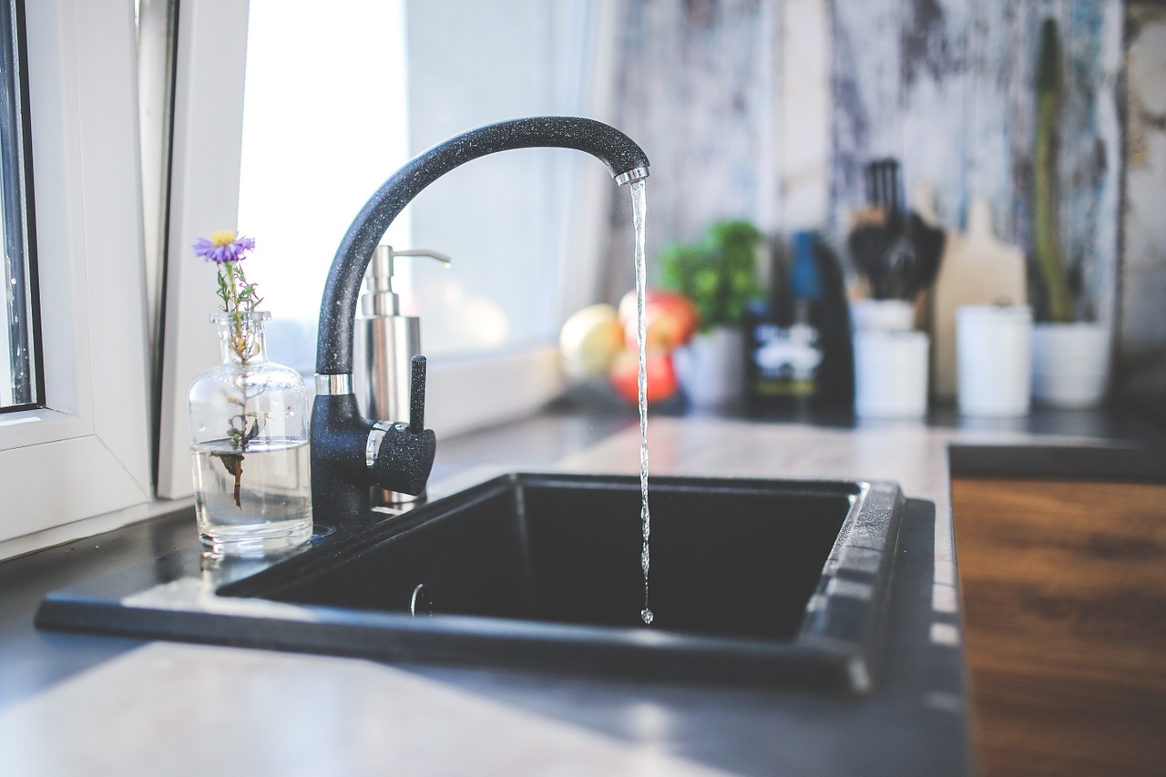 tap black faucet free photo