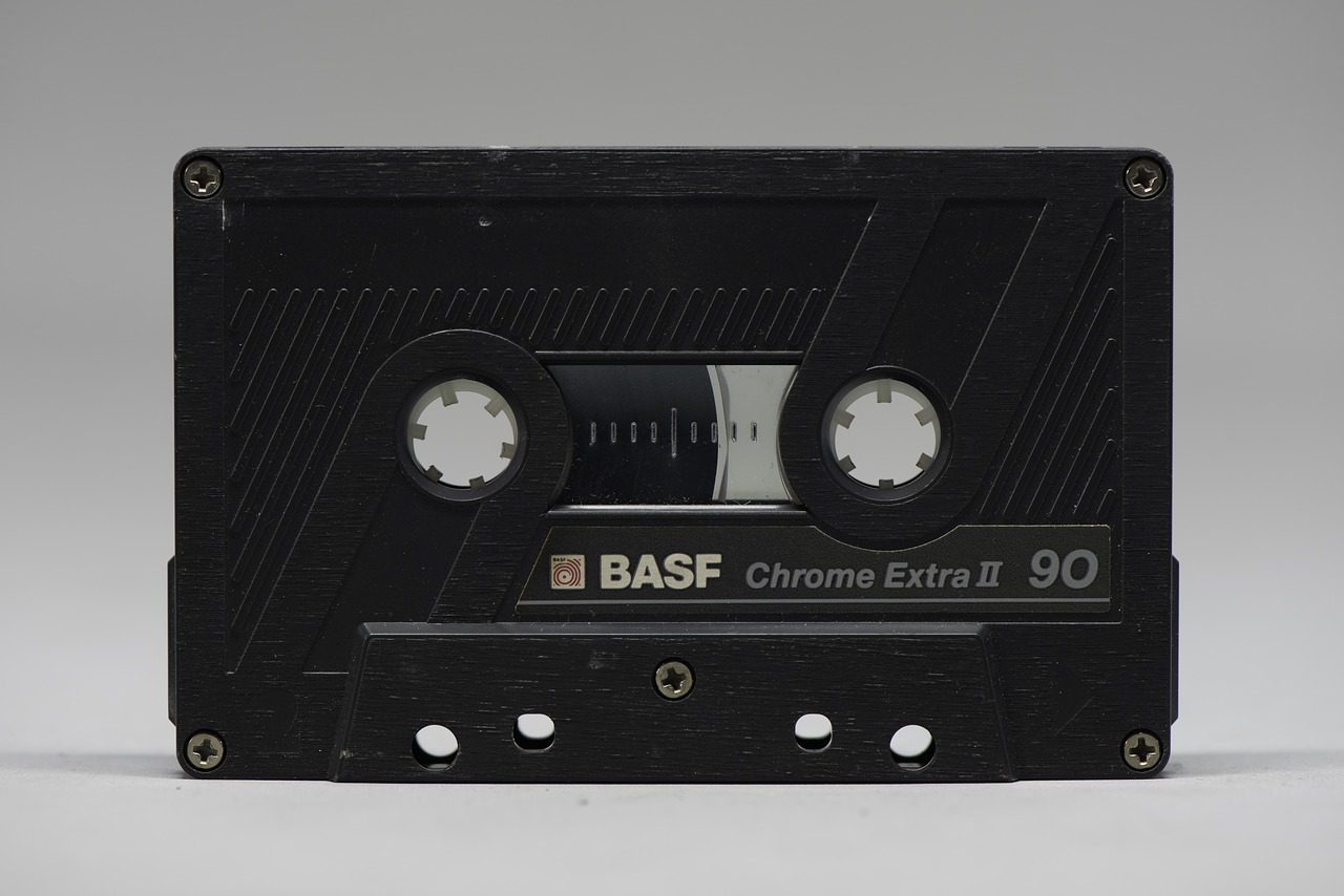 tape  cassette  nostalgia free photo