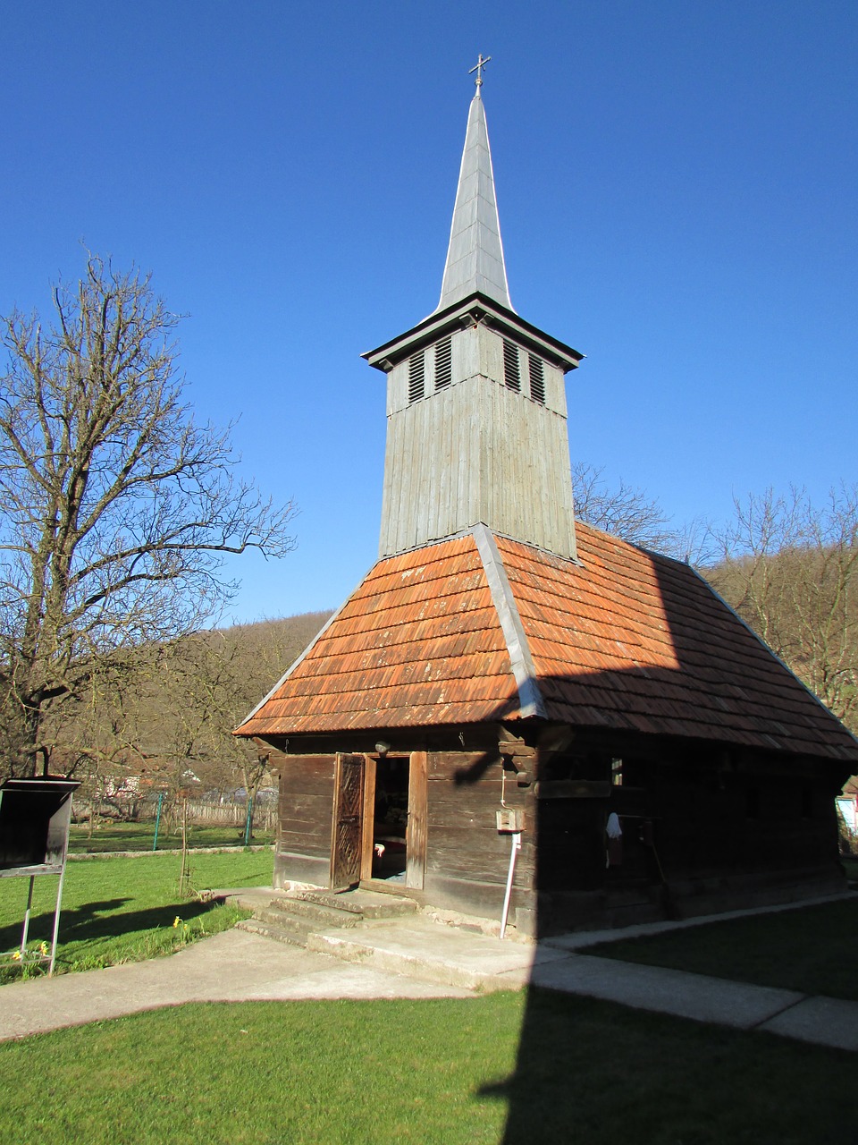 tarcaita wooden church bihor free photo