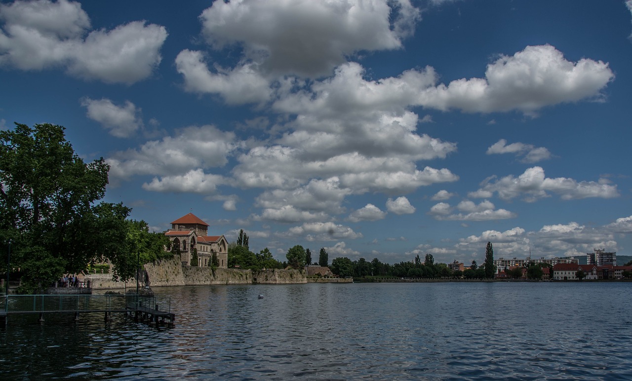 tata castle clouds between free photo