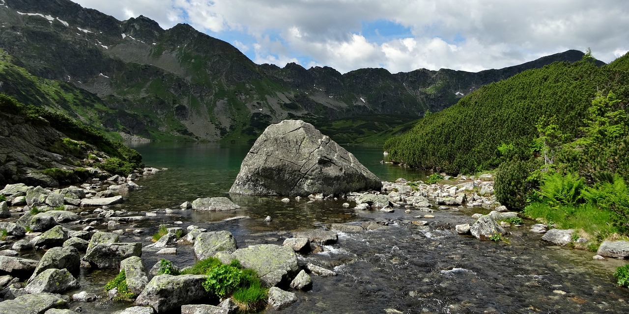 tatry mountains dolina pięciu stawów polskich free photo