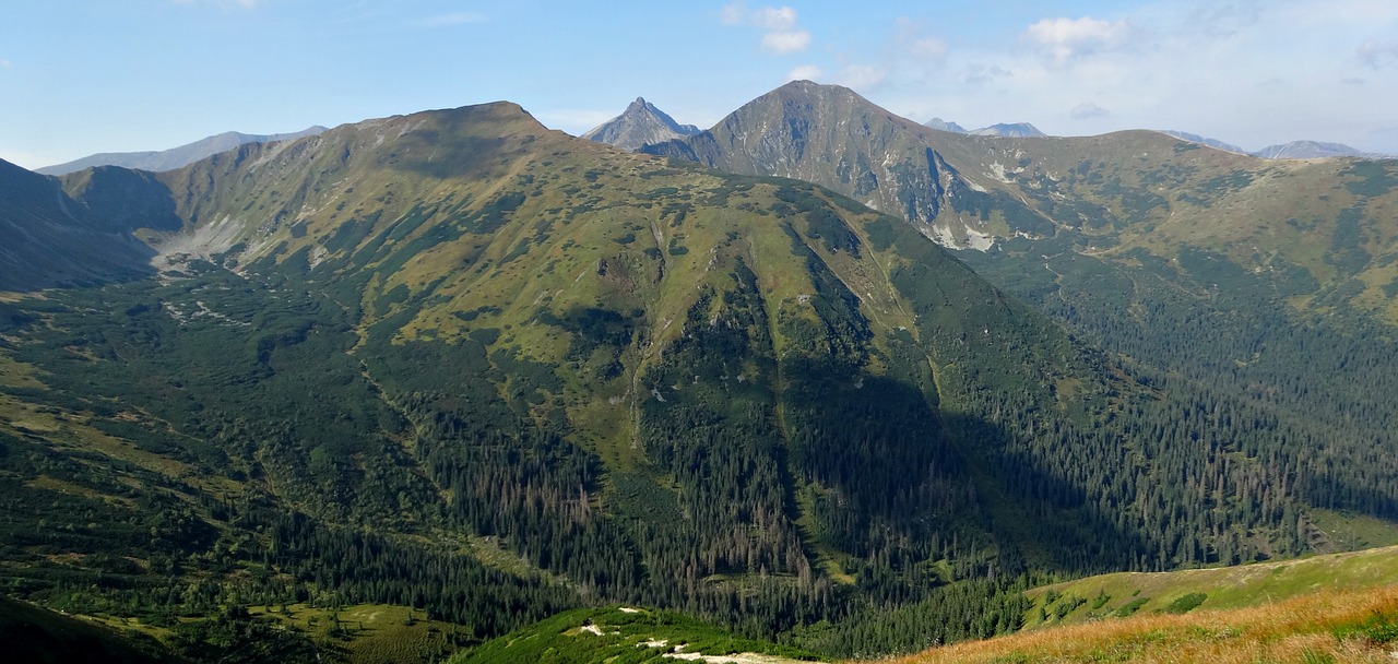 tatry mountains views of volovets free photo