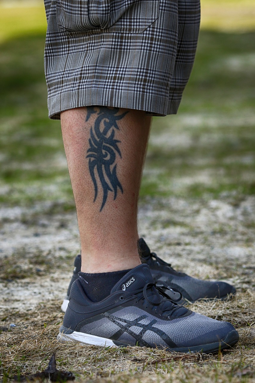 tattoo  people  outdoors free photo