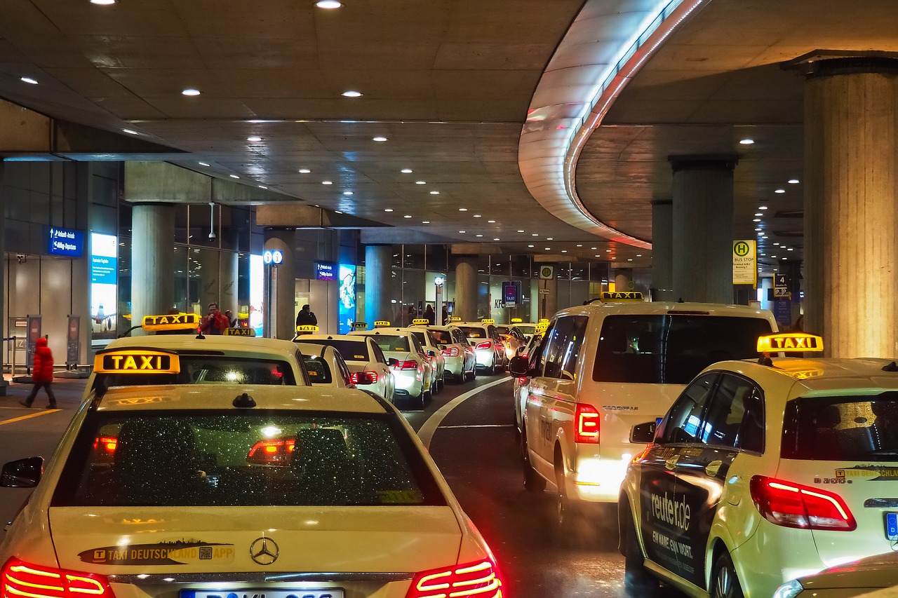 taxi  airport  travel free photo
