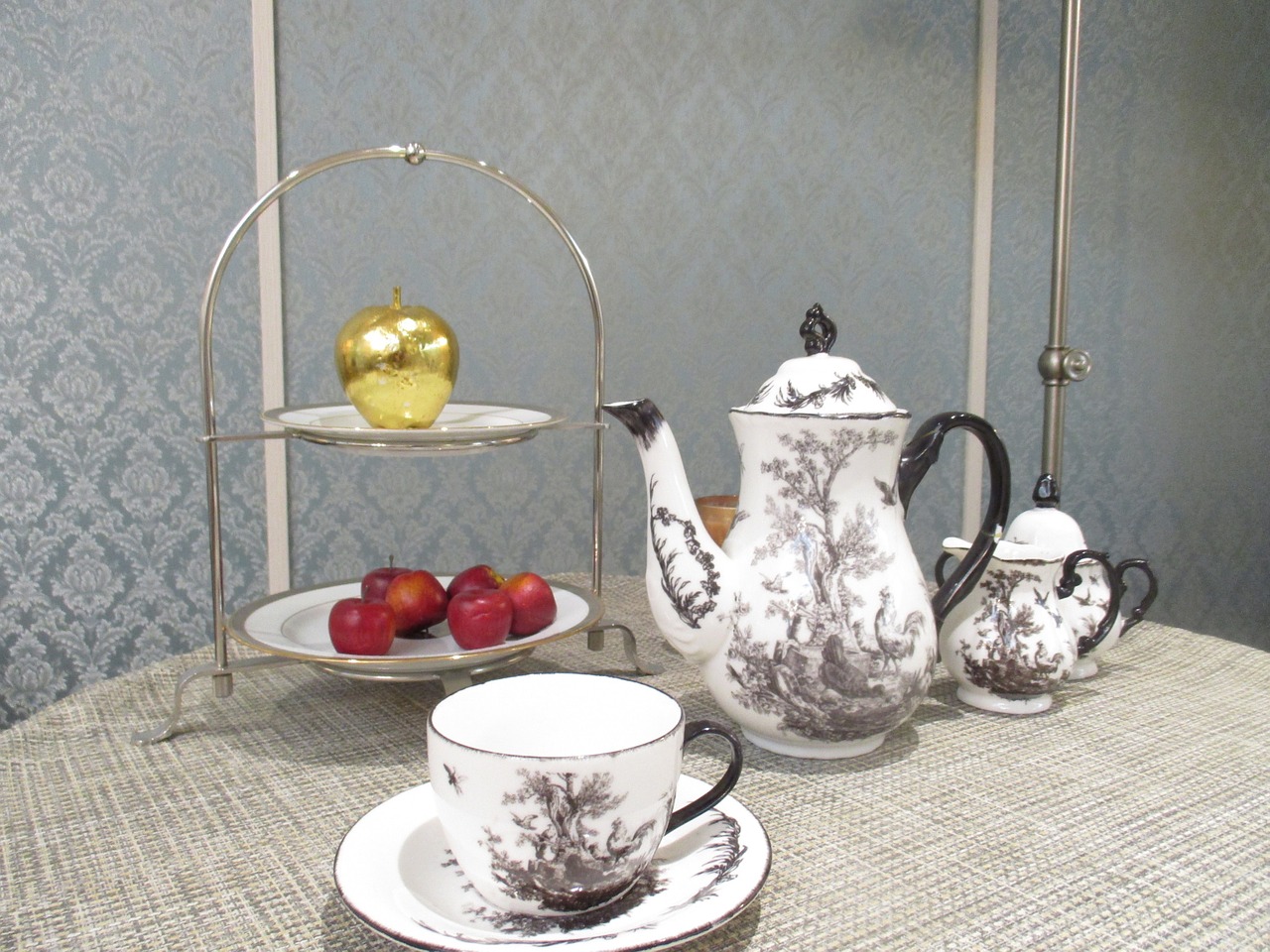 tea set cup saucer free photo