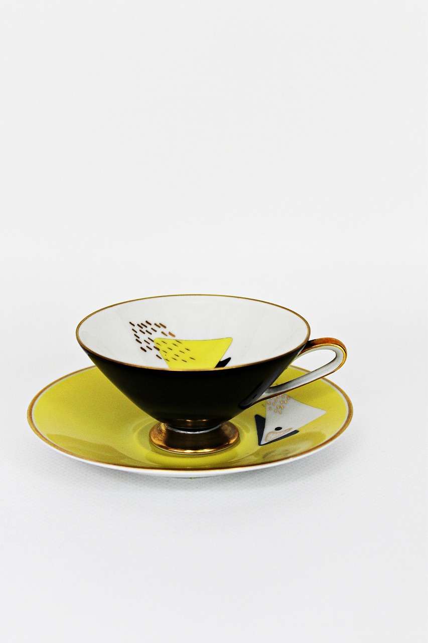 teacup cup saucer free photo