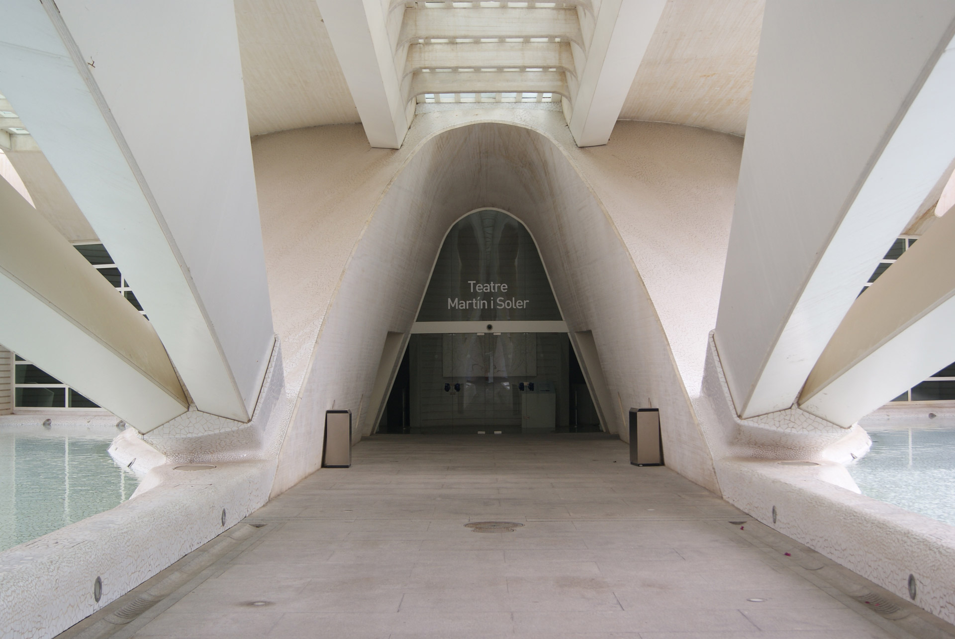 city of arts and sciences building tourism free photo