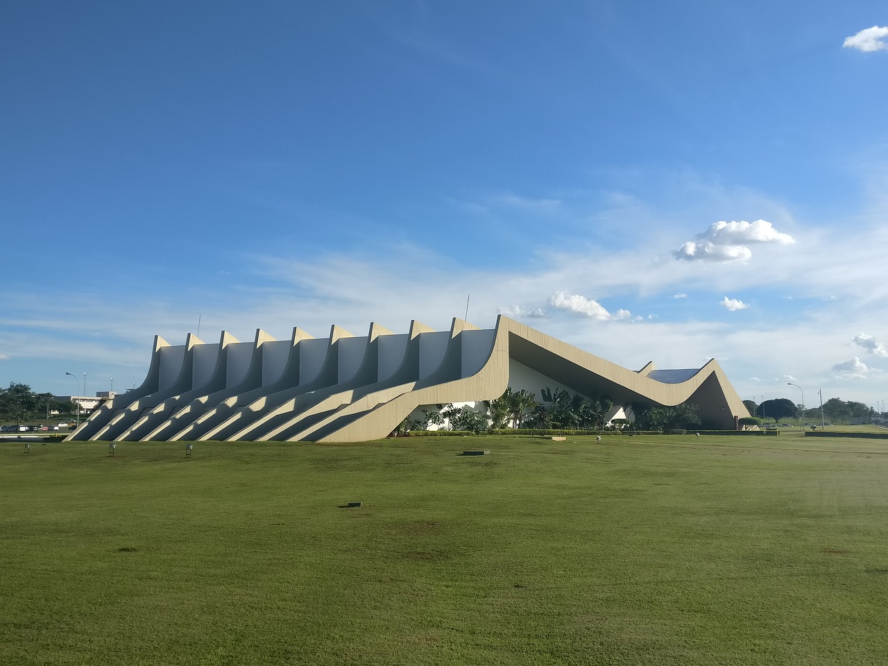 teatro pedro calmon  brasilia  architecture free photo