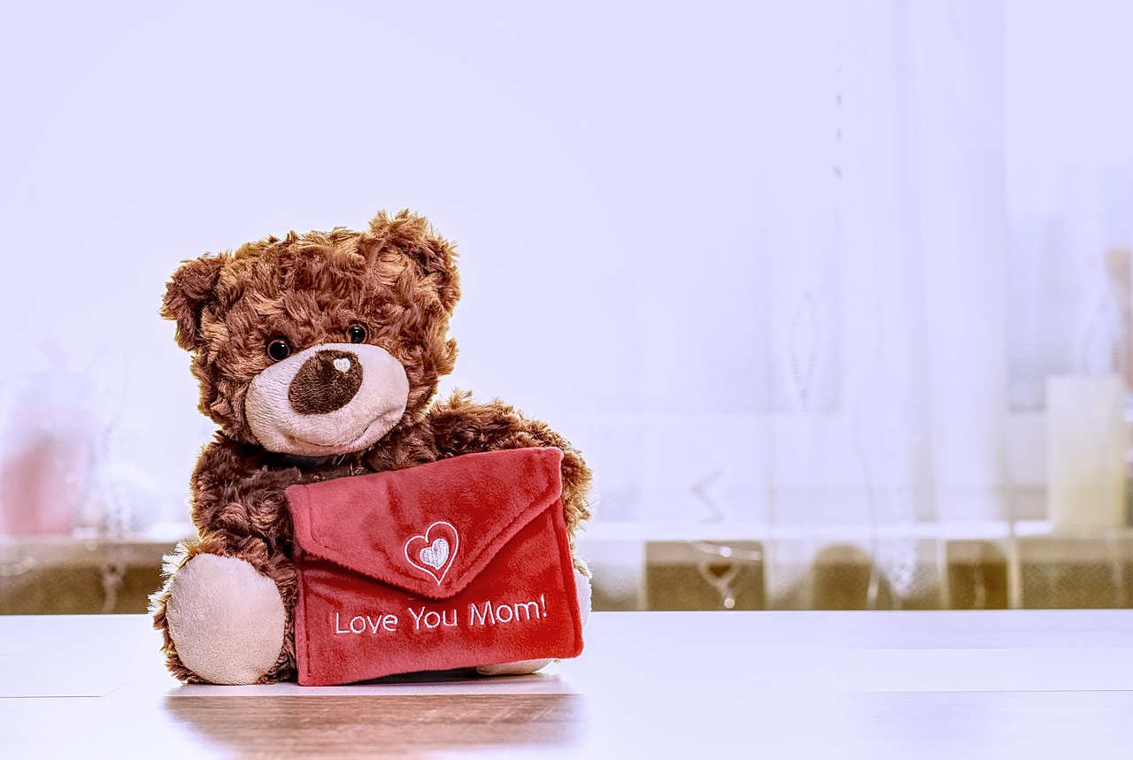 teddy  love  mother's day free photo
