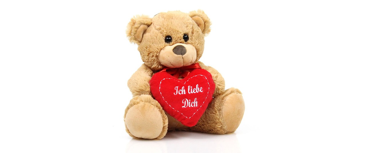 teddy bear furry teddy bear heart free photo