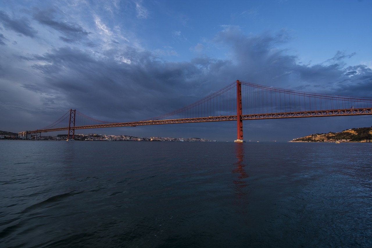 tejo  lisabon  portugal free photo