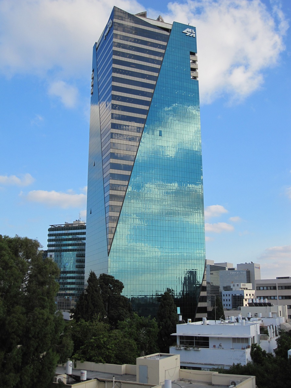 tel aviv israel building free photo