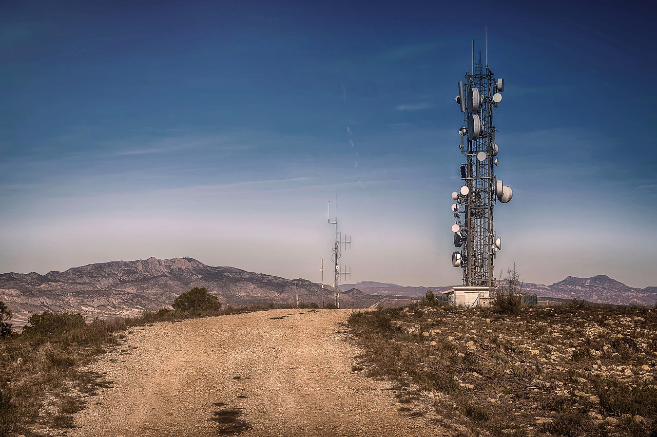 telecommunications tower  tower  telecommunications free photo