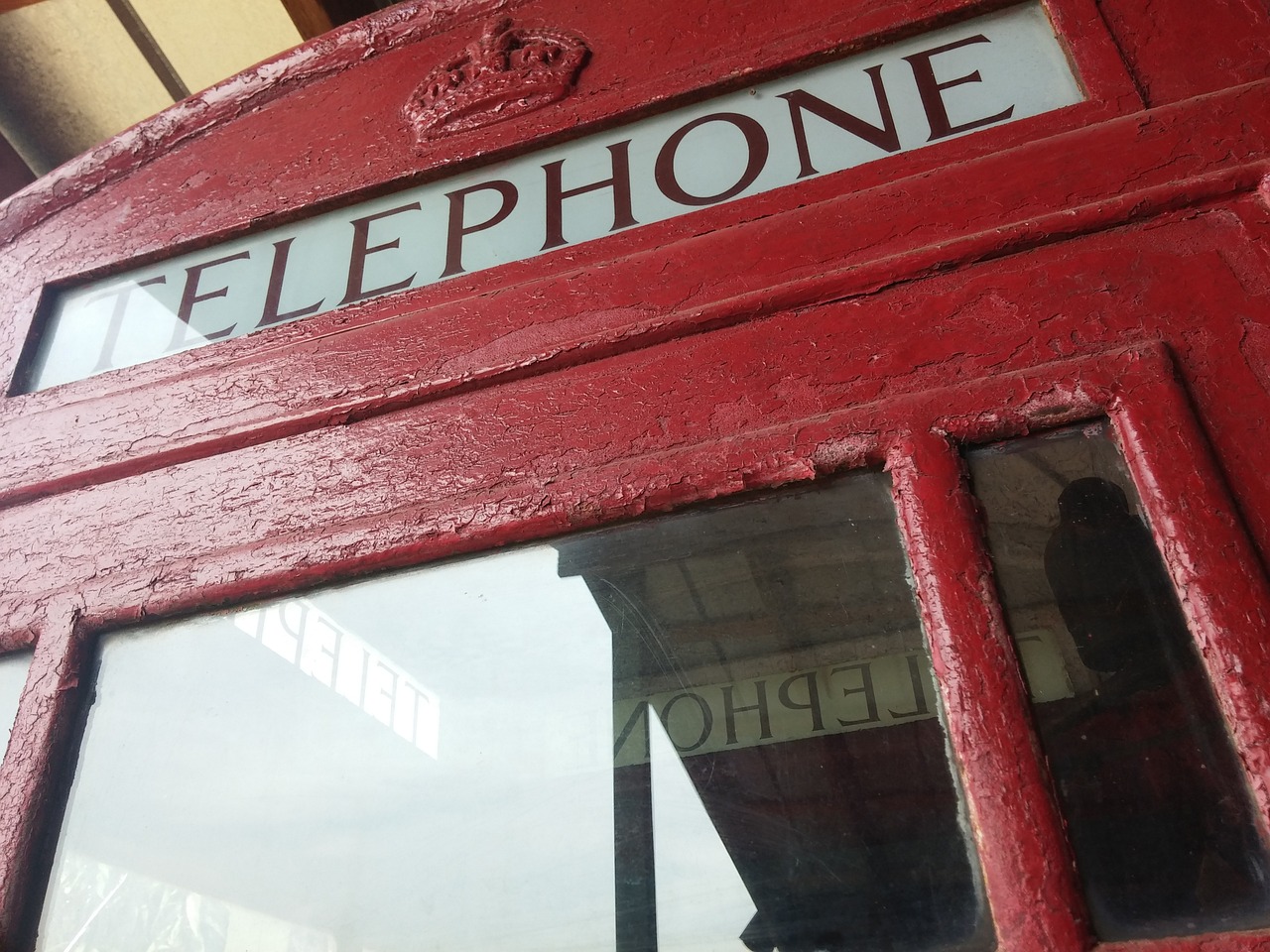 telephone booth red free photo
