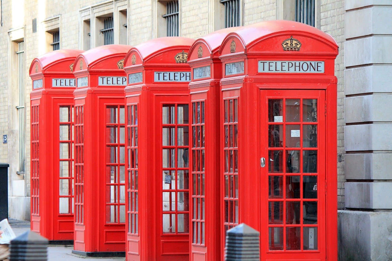 telephone booths phone london free photo