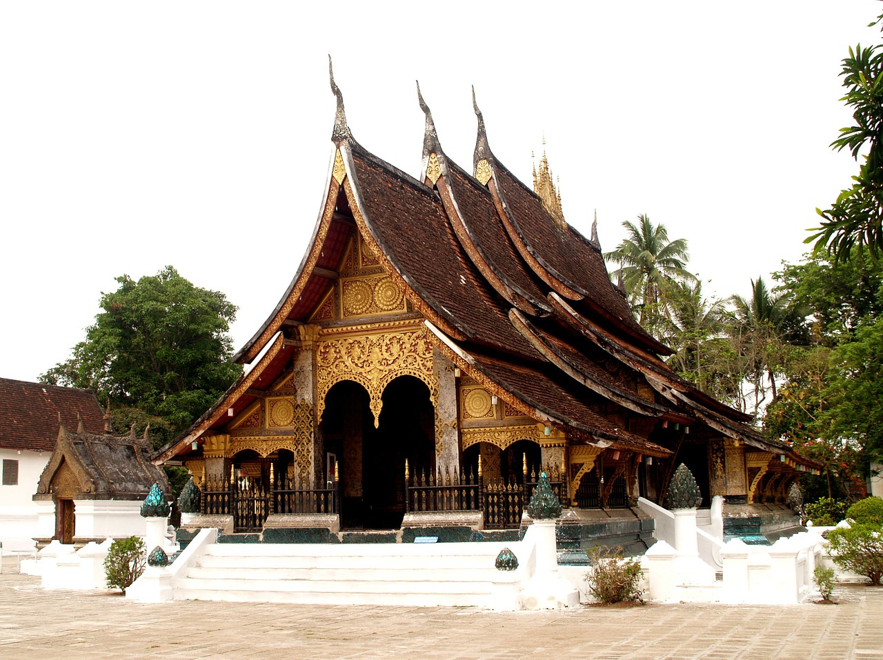temple luang prabang laos free photo