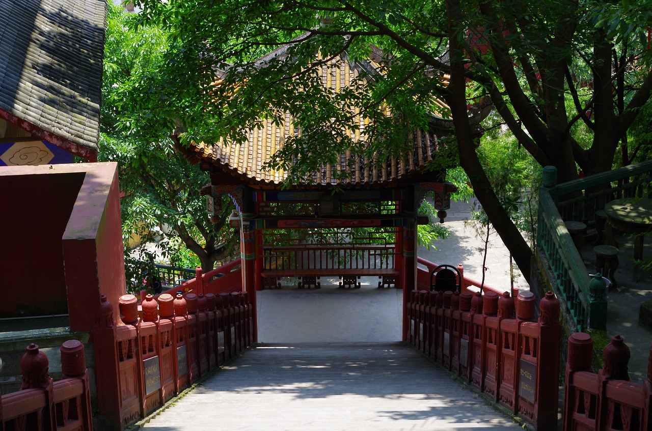 temple railing kadoba free photo