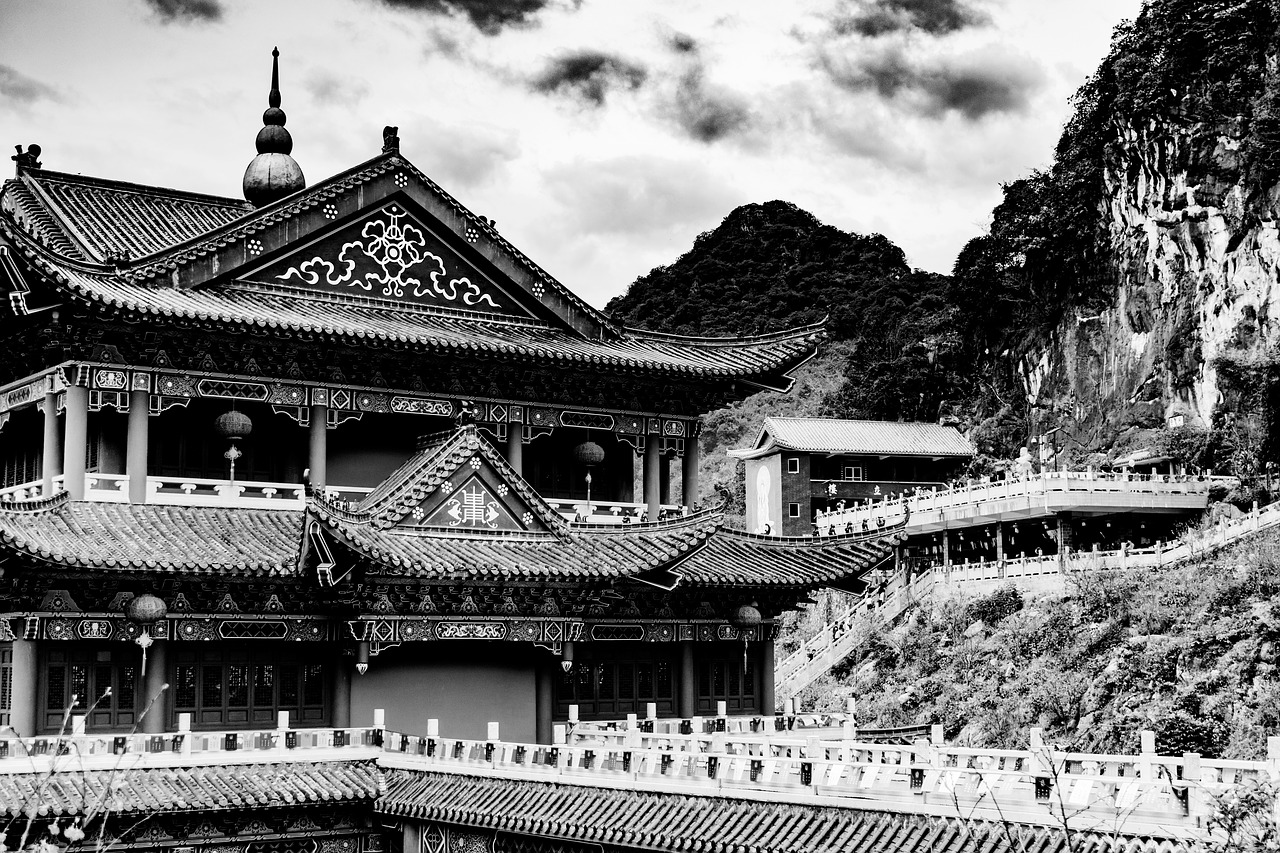 temple black and white roof free photo