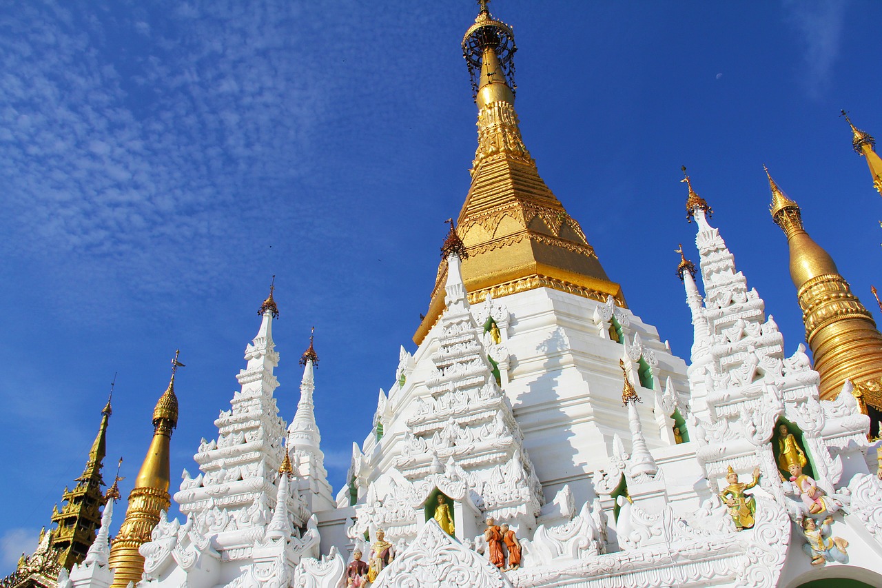 temple pagoda shwedagon pagoda free photo