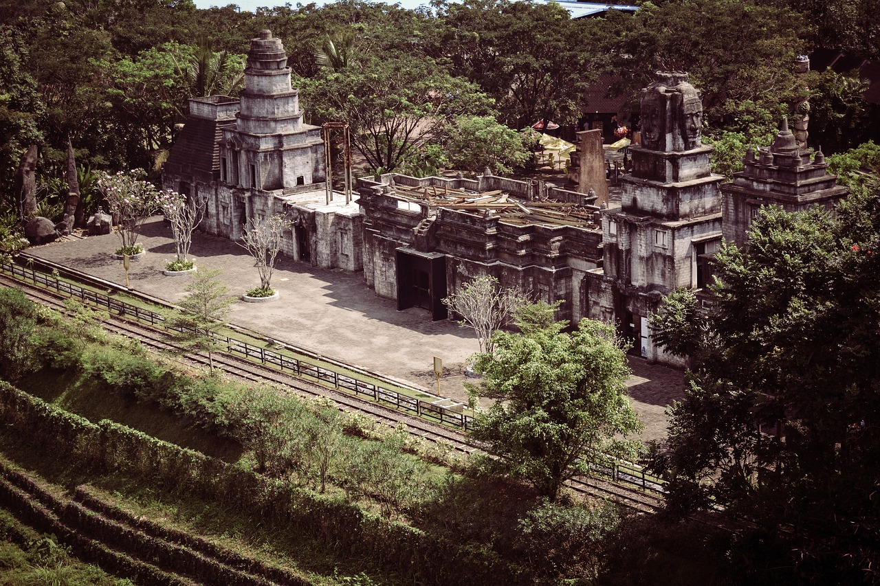 temple  tour  ancient free photo