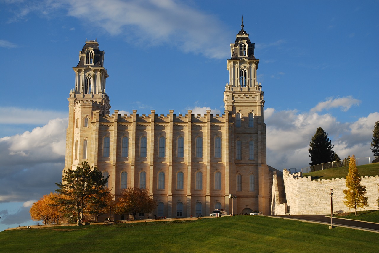 temple  historic  architecture free photo