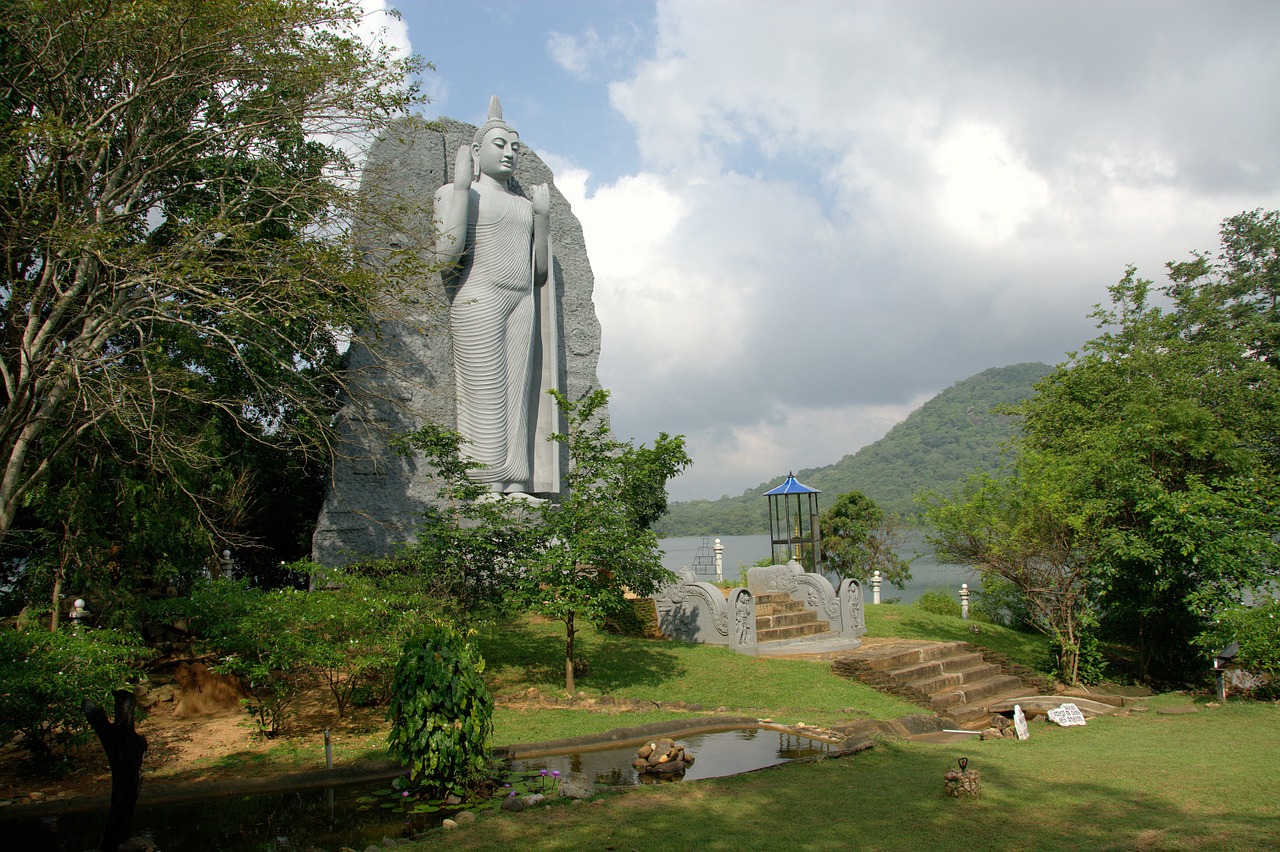 temple statue lake free photo