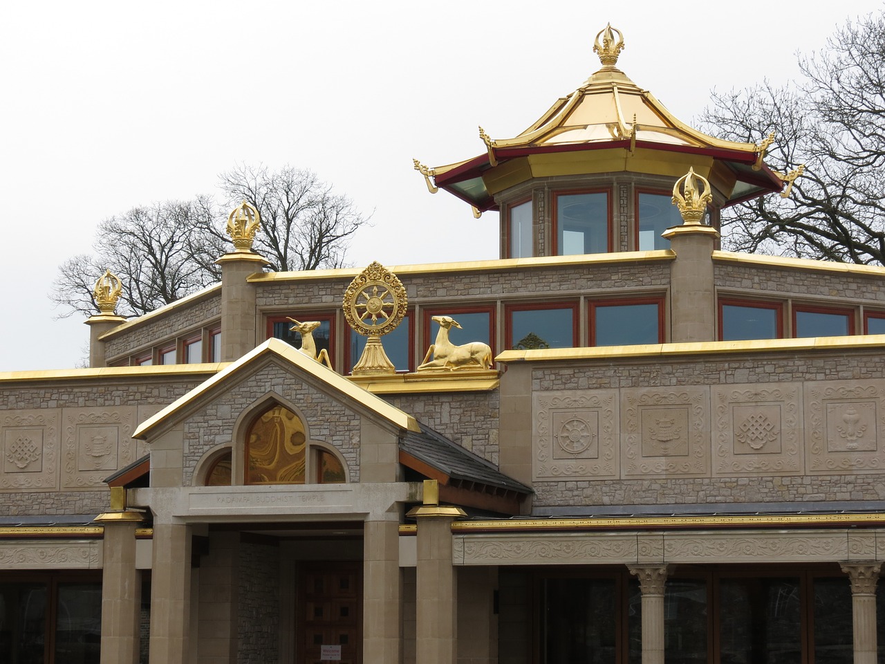 temple buddhist building free photo