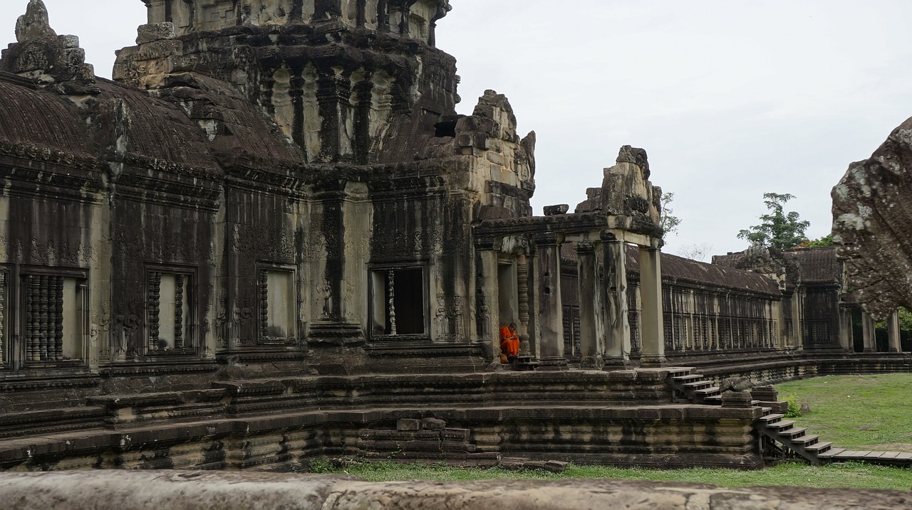 temple angkor monk free photo