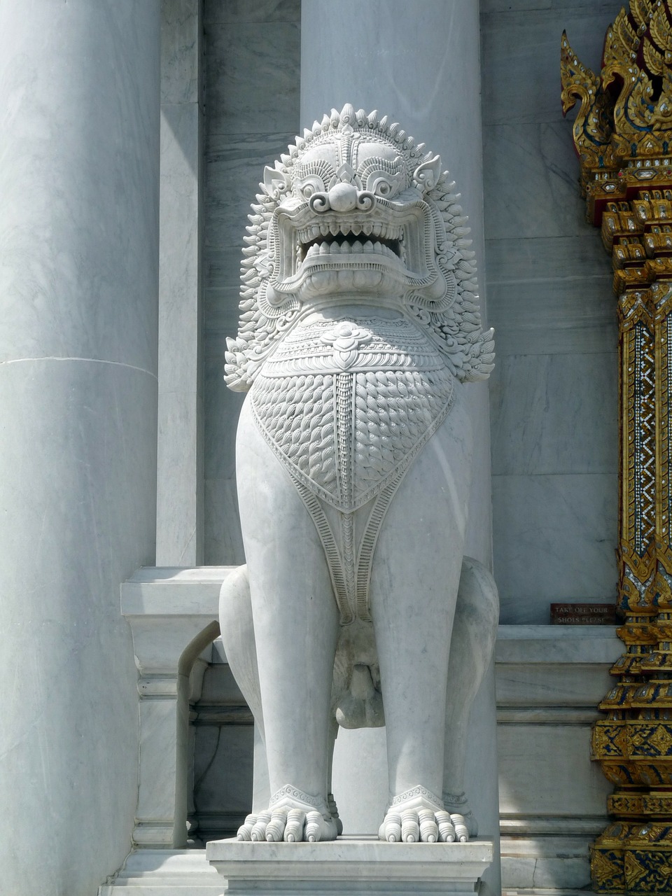 temple guardian thailand lion free photo