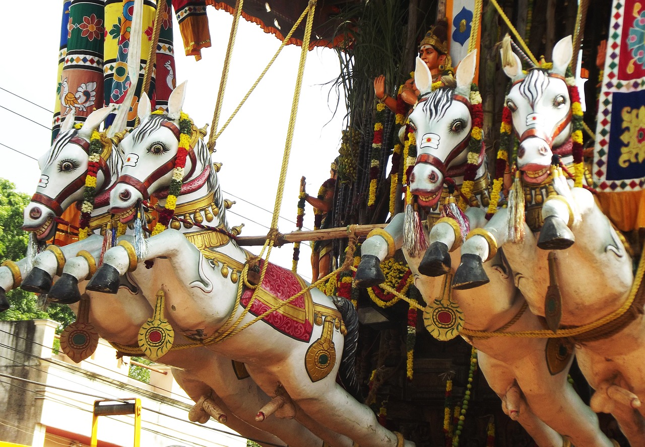 four horses mahalingeswaraswamy temple free photo