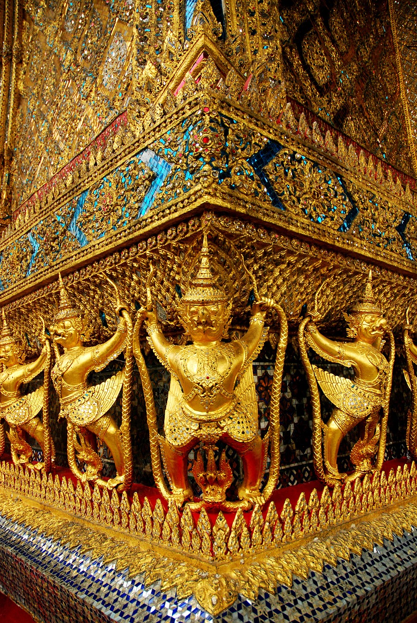 temple of the emerald buddha gold thai art free photo