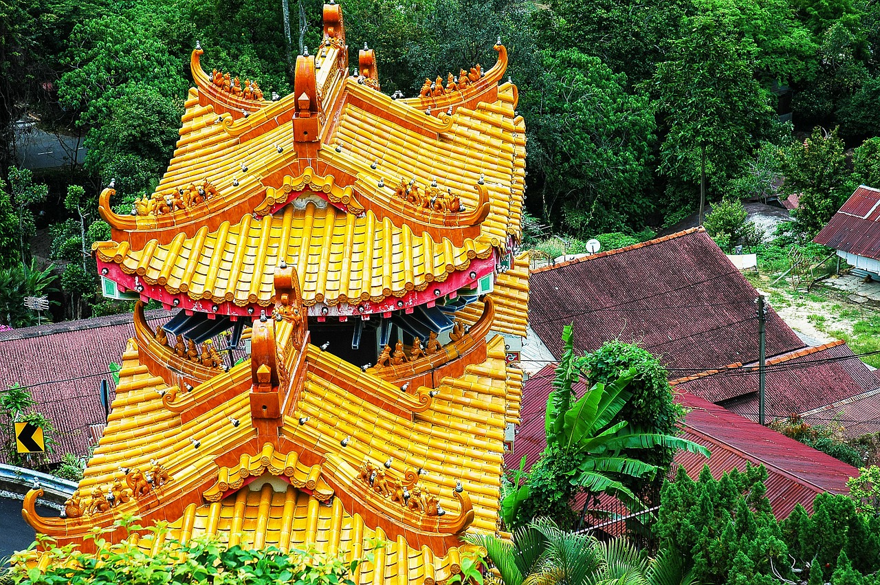 temple roof yellow temple free photo