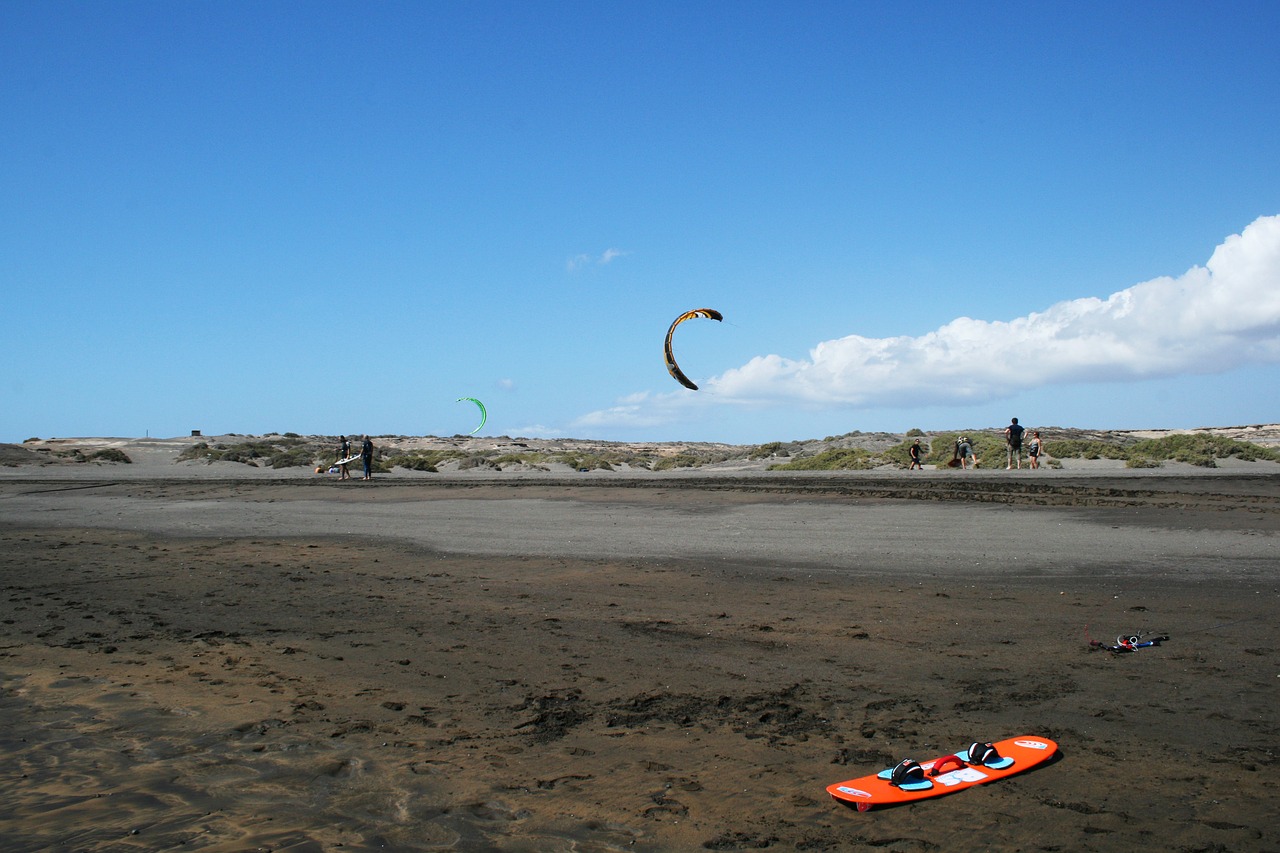 tenerife kitesurfer kitesurfing free photo