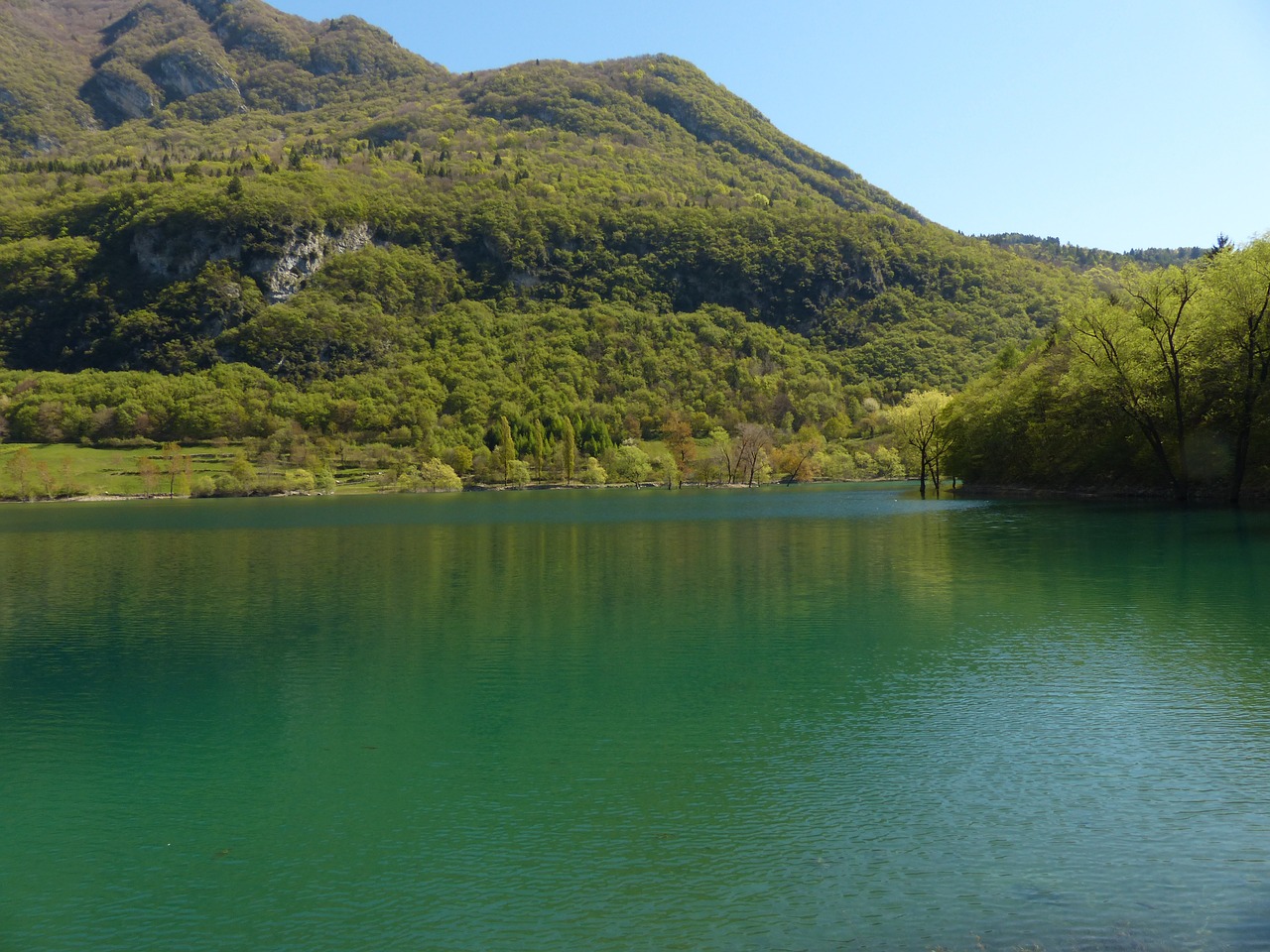 tenno lake lake waters free photo